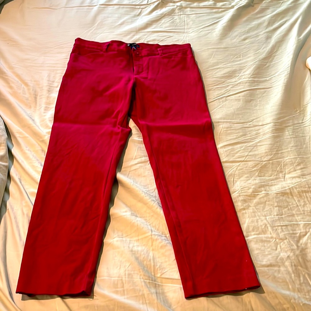 Red Gap Jeans. Size 6R ankle length